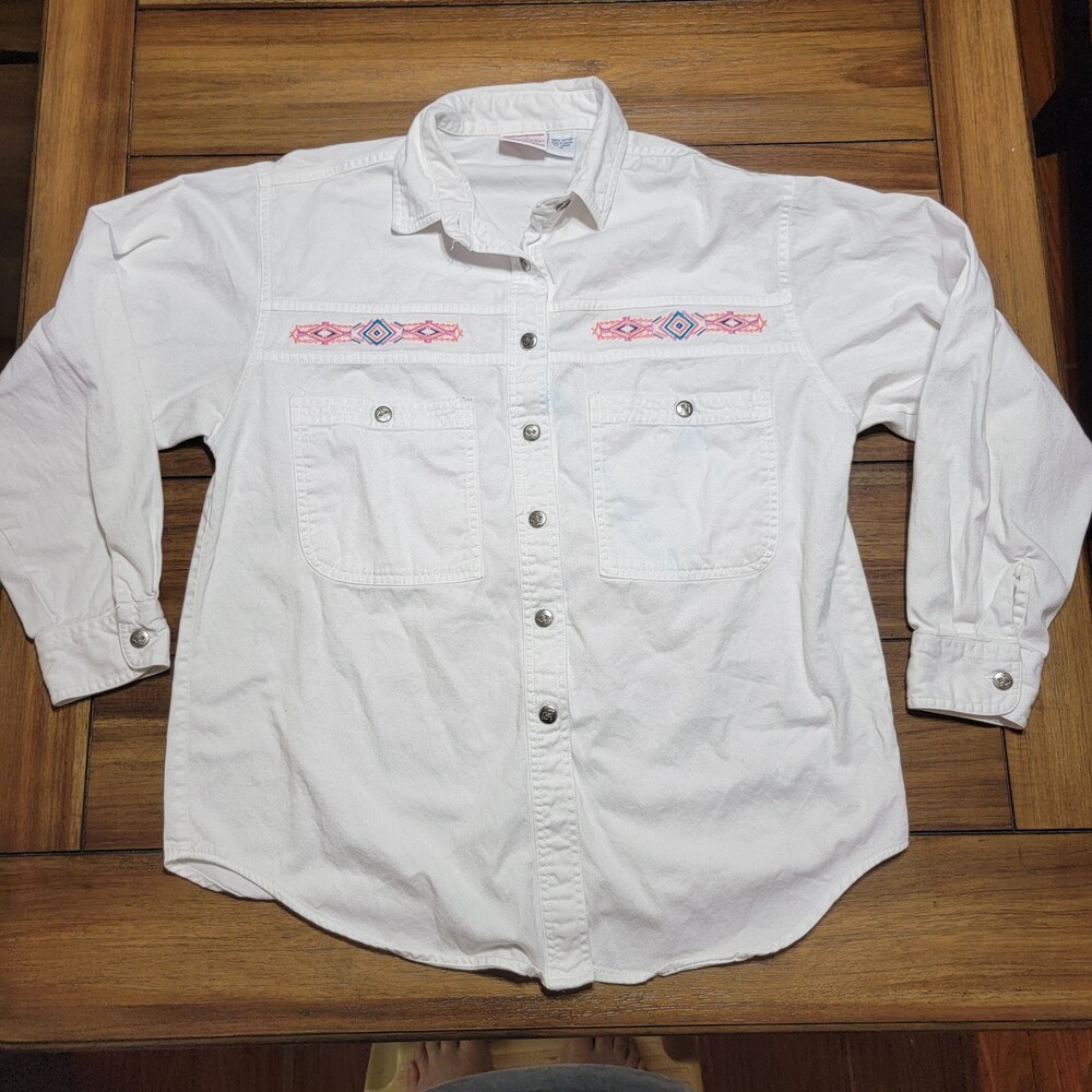 Nuovo Full Button LS White Southwestern Shacket w/ Embroidery - Size Medium